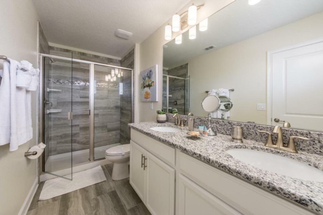 Storey - 4811 Kings Orlando