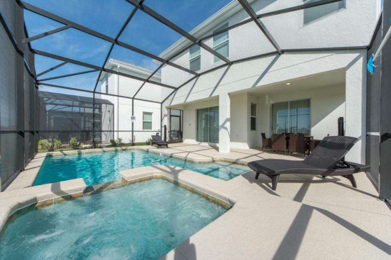 Storey - 4811 Kings Orlando