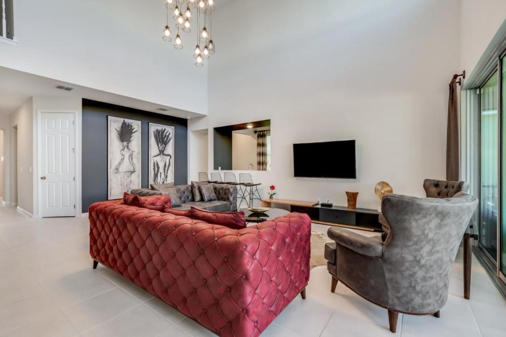 1529npt Villa