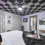Spring-Fed Lake King Suite Pet Friendly