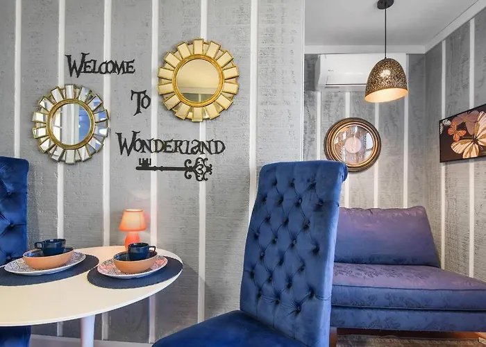 Spring-Fed Lake King Suite Pet Friendly