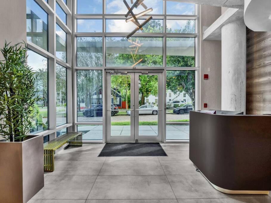 Luxury 1260sq Ft 2 Bd 2bth In Dt Apartment *