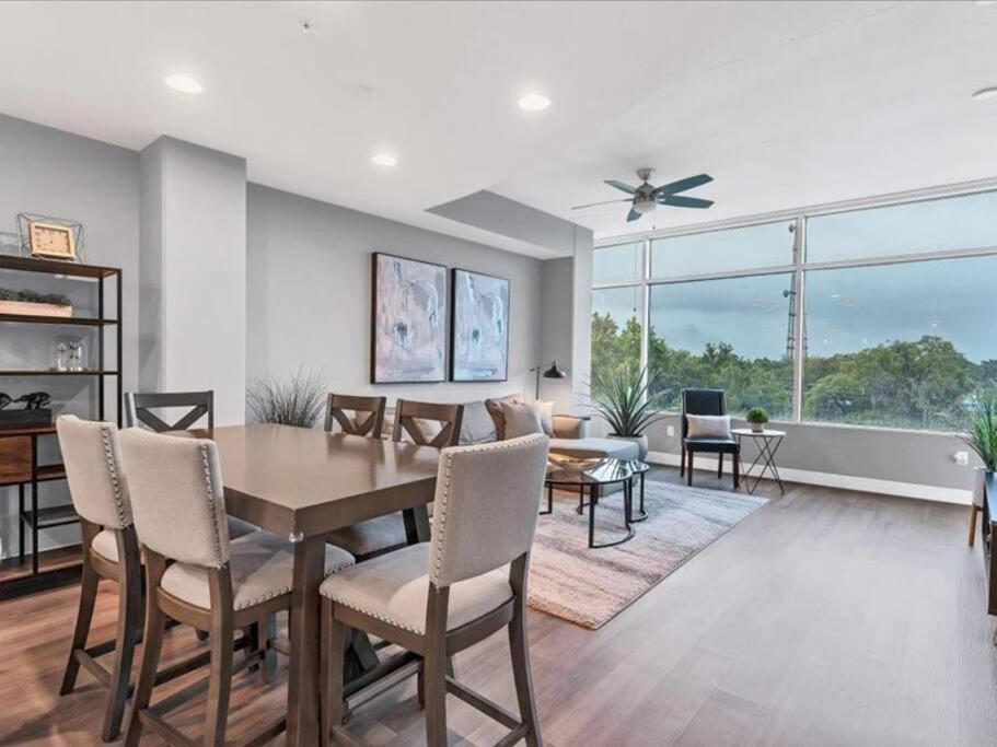 Apartment Luxury 1260sq Ft 2 Bd 2bth In Dt *