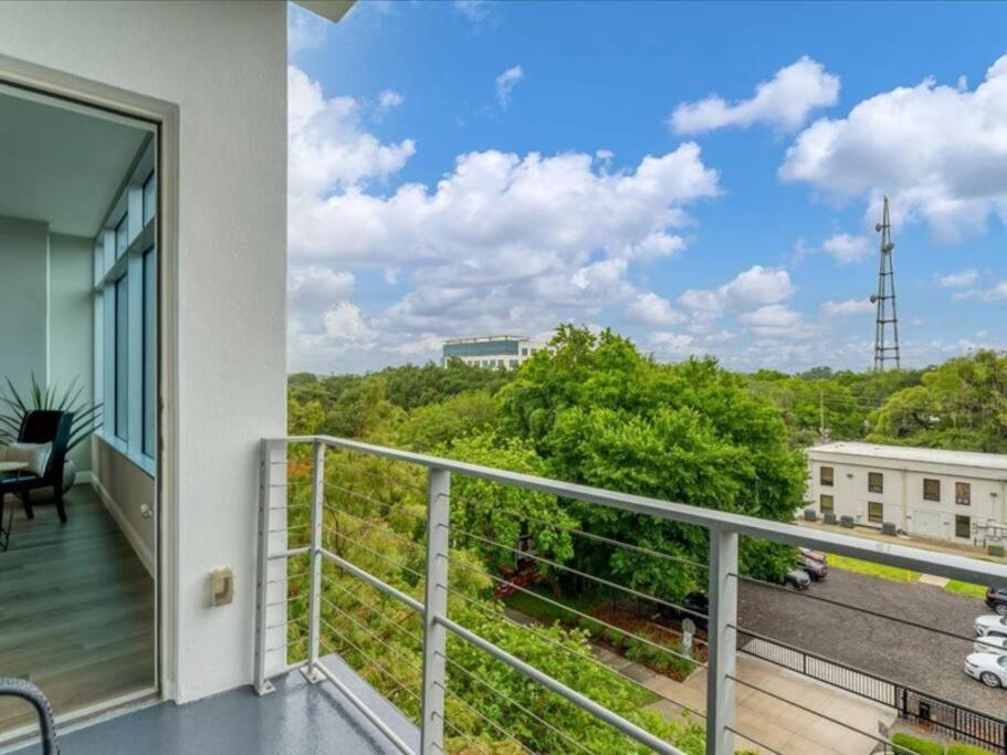 Apartment Luxury 1260sq Ft 2 Bd 2bth In Dt *