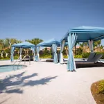 Beautiful Villa Wprivate Pool &Free Resort Access