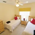 Belle Maison 33702