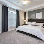Solara - 5 Bedrooms Townhome W-Spashpool-8203Sa