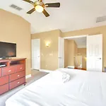 Lovely 4Br Townhome With Resort Access Near Disney
