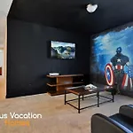 7613-Luxury Villa Wpool & Hot Tub