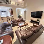 Mickeys Escape - Magical Lakeview 7Br - 4 Master Suites Pool & Hot Tub Bbq Home Theater And 2 Miles Disney!