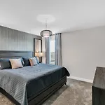 9 Bedrooms - 5 Bathrooms - Champions Gate 8824 Cb