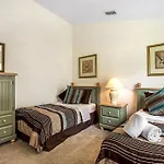 #253-Modern 4 Bed Home With Own Private Pool Close To Disney