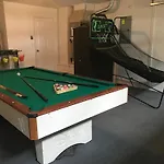 #412-Newly Decorated And Furnished 4 Bed Private Pool Home Near To Disney With Mini Putt Putt Golf Hole