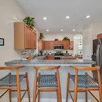208 Summer Place