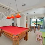 208 Summer Place