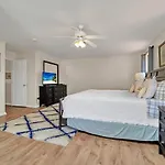 208 Summer Place