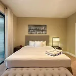 Luxury And Relaxation Just 1 Mile From Disney