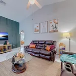Cozy Autumn Creek Retreat
