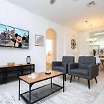 Enchanting Condo - 2 Miles To Disney - 203