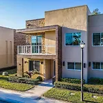 Dream 4Br Stay Near Disney Amenities