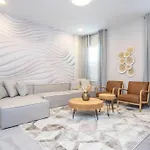 Brand New Top Elegance Vacation At Paradiso 6151