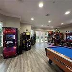 Stylish Vista Cay Luxury Diamond Next To Pool Near All Theme Parks And Walk To The Convention Center