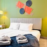 Full Apartment, 15 Min To Disney, King Bed Pet-Friendly, Resort-Style Amenities
