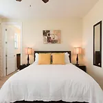 Charming 6 Bdrm Home With Open Living At Encore