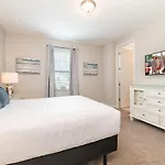 Serene 8 Bdrm Villa With Large Patio In Encore