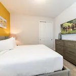 Grand Home By Rentyl With Media Room, Air Hockey And Water Park Access - 7443M