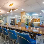 Best Western Plus Universal Inn - Newly Renovated!