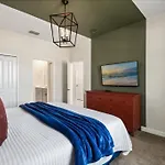 6 Bedrooms - 6 Bathrooms - Storey Lake 2875 Sc