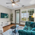 Full Apartment Petfriendly, King Bed, Top Amenities, 15 Min To Parks
