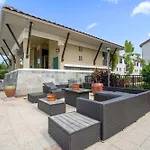 Luxurious 4Br Townhome - 5 Minutes From Disney