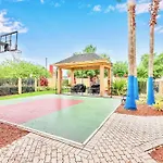 King Suite W Pool & Hot Tub Near Disney