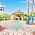1Br Suite Near Universal Studios W Pool & Hot Tub