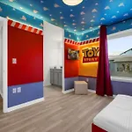 8 Bedrooms - 6 Bathrooms - Windsor Cay 16256Sm