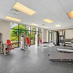 Cozy 2Br Condo - Private Balcony - Near Disney