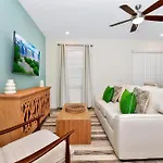 Lime Green Villa Near Disney With Margaritaville Resort Island H20 Waterpark Access - 2930Cl
