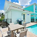 Sandy Toes Cottage With Private Pool Near Disney And Margaritaville Resort Island H2O Access - 8032St