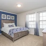 Conveniently Located Near Disney - Family Friendly