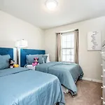 5 Bedroom Townhome In Windsor At Westside