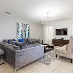 Bella Vida 6 Bedrooms Private Pool *Disney Area*