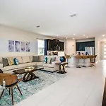 Brand New 7 Bedroom Private Pool 8 Min From Disney