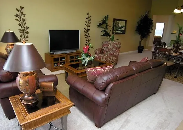 Luxury 4 Bedroom 4 Bath Home With Private Pool & Spa