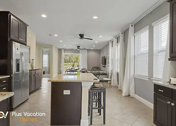 Multiple Family Home 23 Roomsfree Pool/Spa