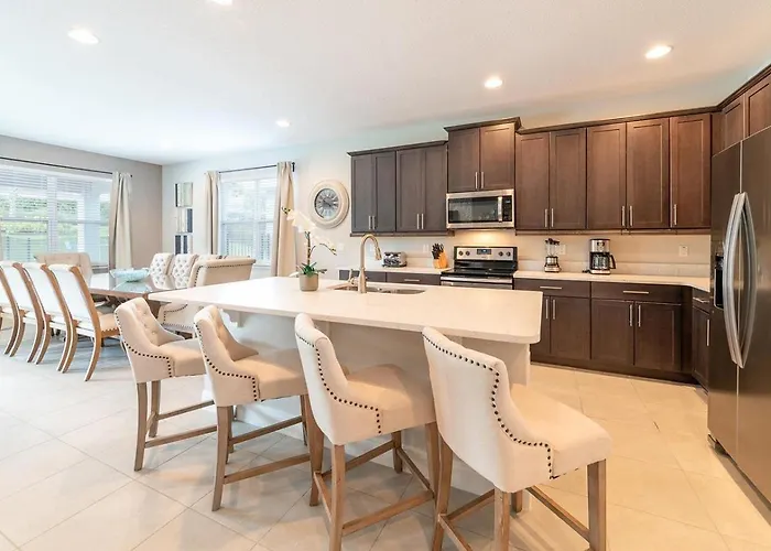Serene 8 Bdrm Villa With Large Patio In Encore