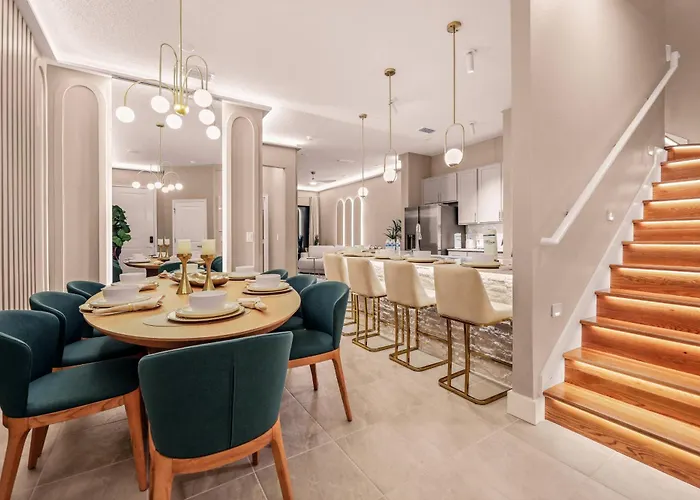 Themed Townhouse Close To Sea World