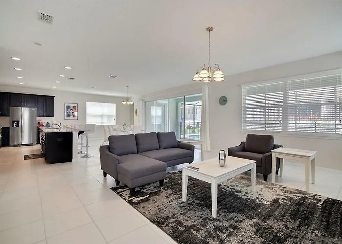 Superb Solara Resort 5 Bedroom 4.5 Bath Pool Home