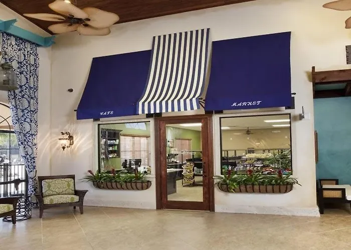 4 Bedroom 3 Bath Town Home With Pool In Paradise Palms